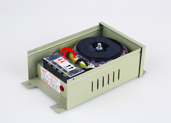 防雨變壓器內(nèi)部