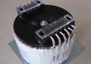 自動化設(shè)備變壓器,圣元變壓器給您定制優(yōu)質(zhì)變壓器